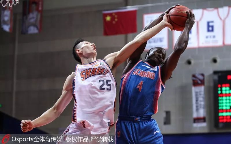  科隆主场爆冷击败门兴，终结对手七连胜  